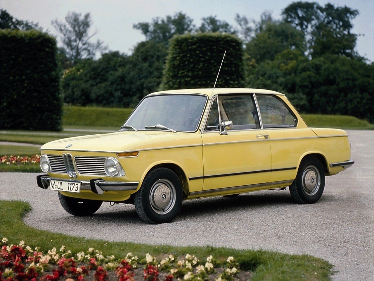 bmw BMW 02 (E10)