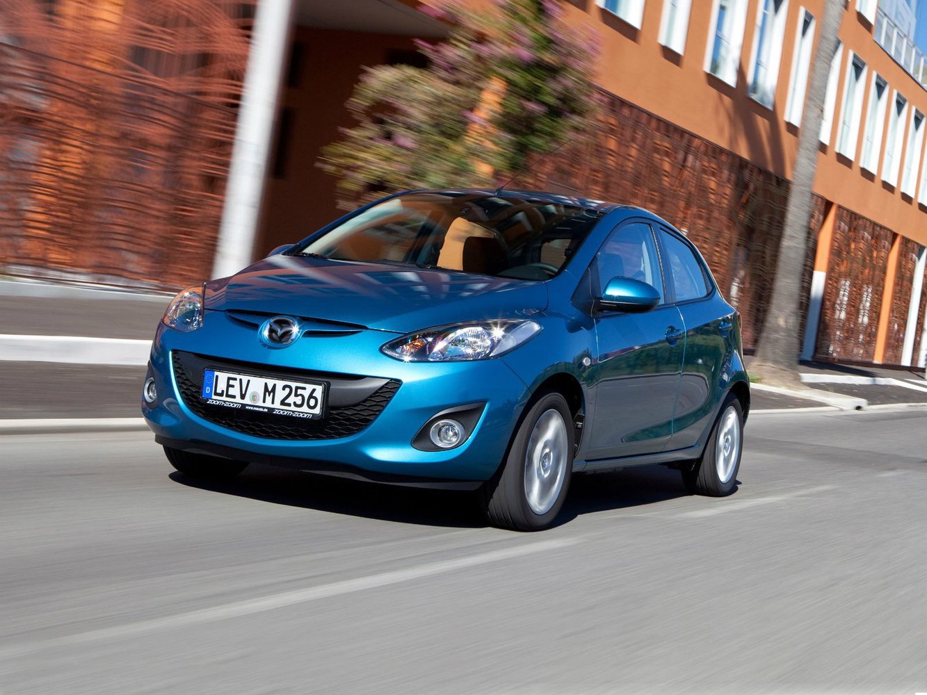 mazda Mazda 2