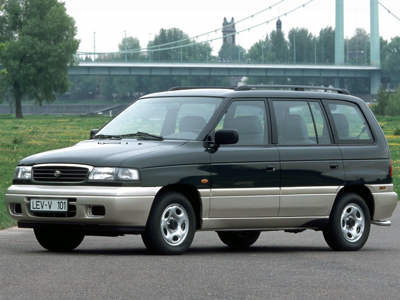 mazda Mazda MPV