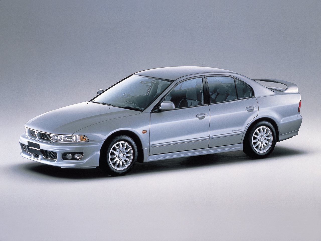mitsubishi Mitsubishi Aspire