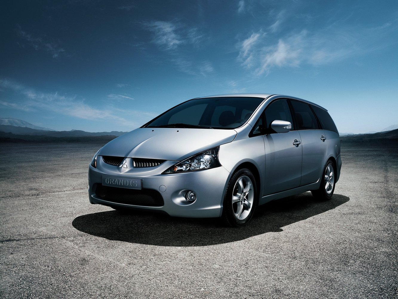 mitsubishi Mitsubishi Grandis
