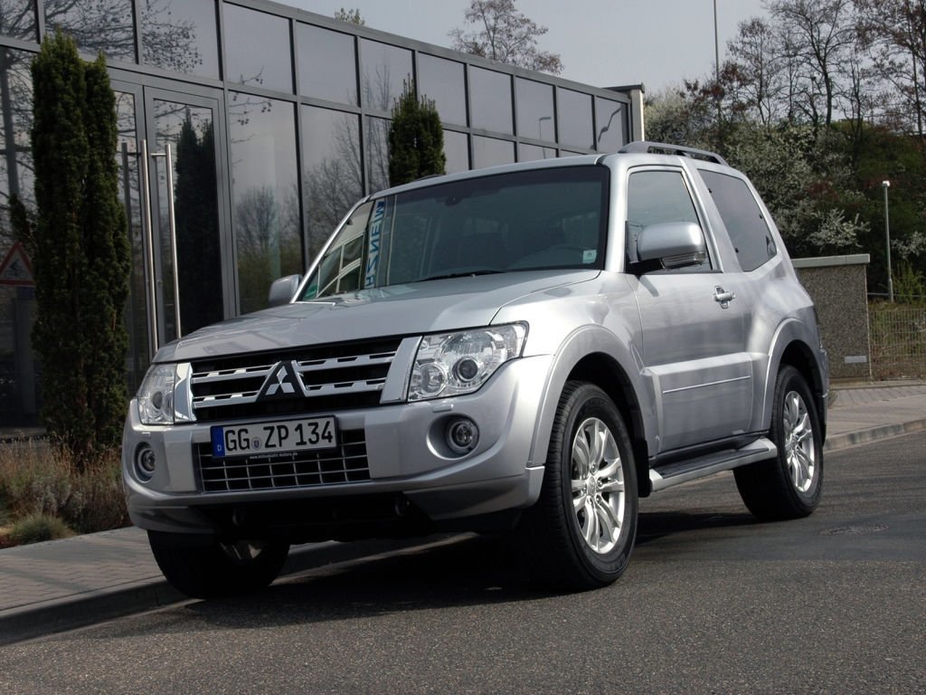 Mitsubishi Pajero 2011 - 2014