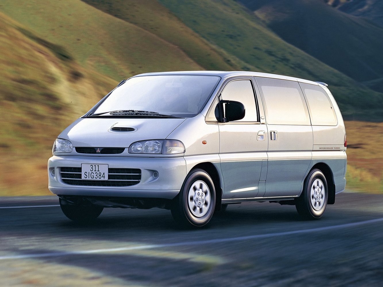 mitsubishi Mitsubishi Space Gear