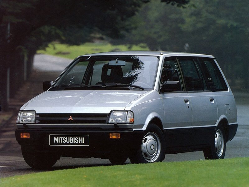 mitsubishi Mitsubishi Space Wagon