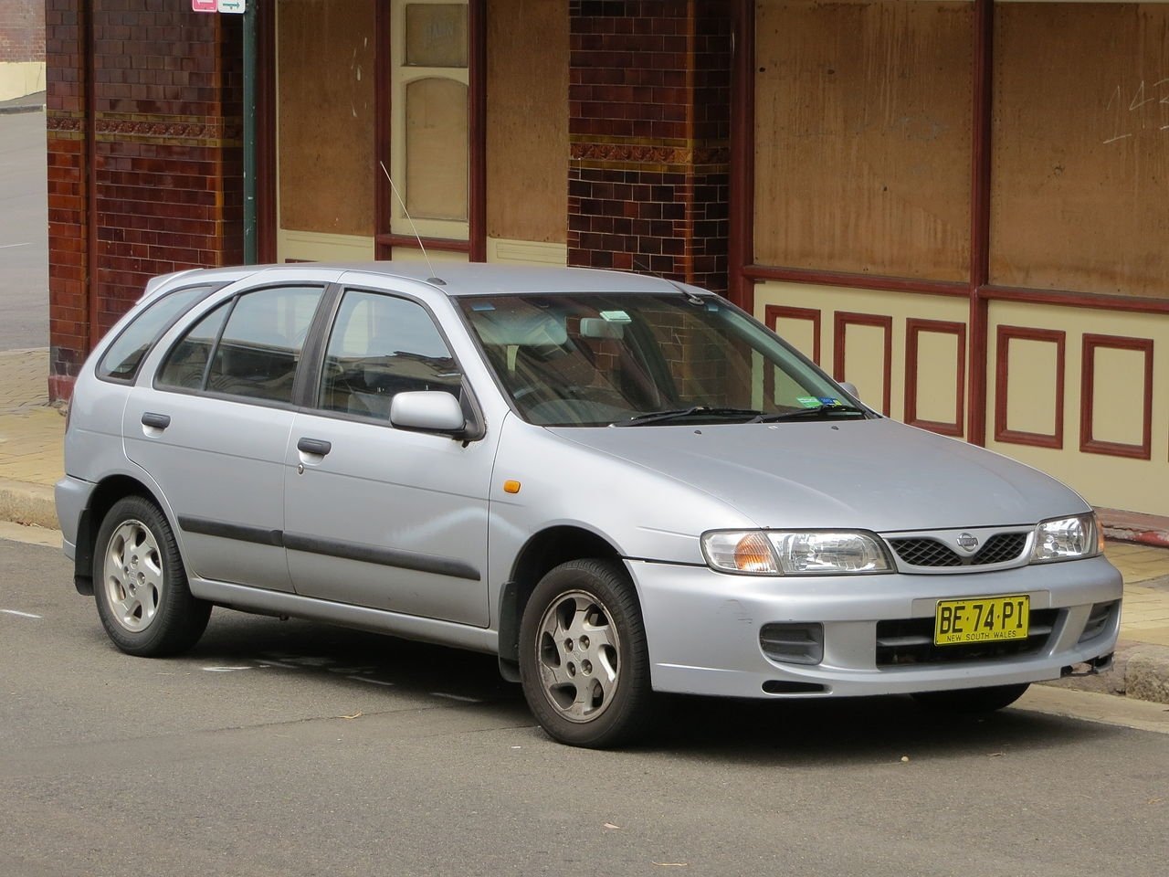 Nissan Pulsar 1995 - 2000