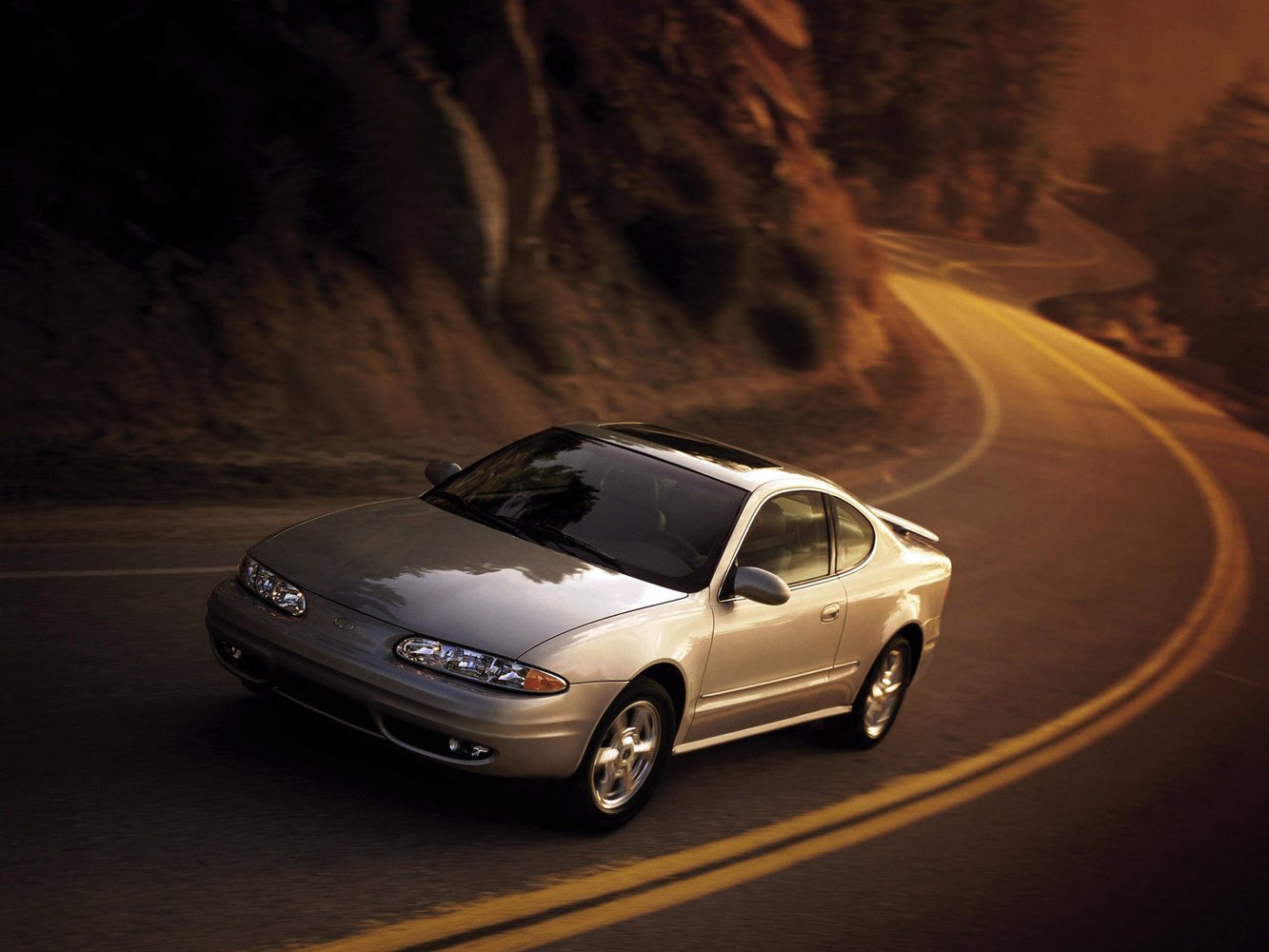 Oldsmobile Alero 1998 - 2004