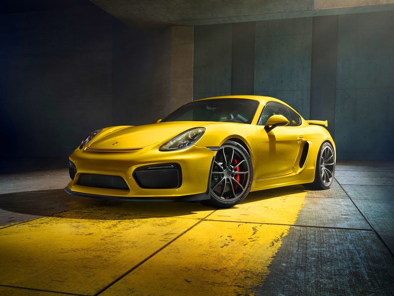 porsche Porsche Cayman GT4