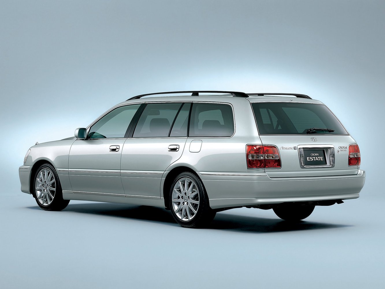 Характеристики автомобиля универсал Estate Toyota Crown 1999 - 2007г ...