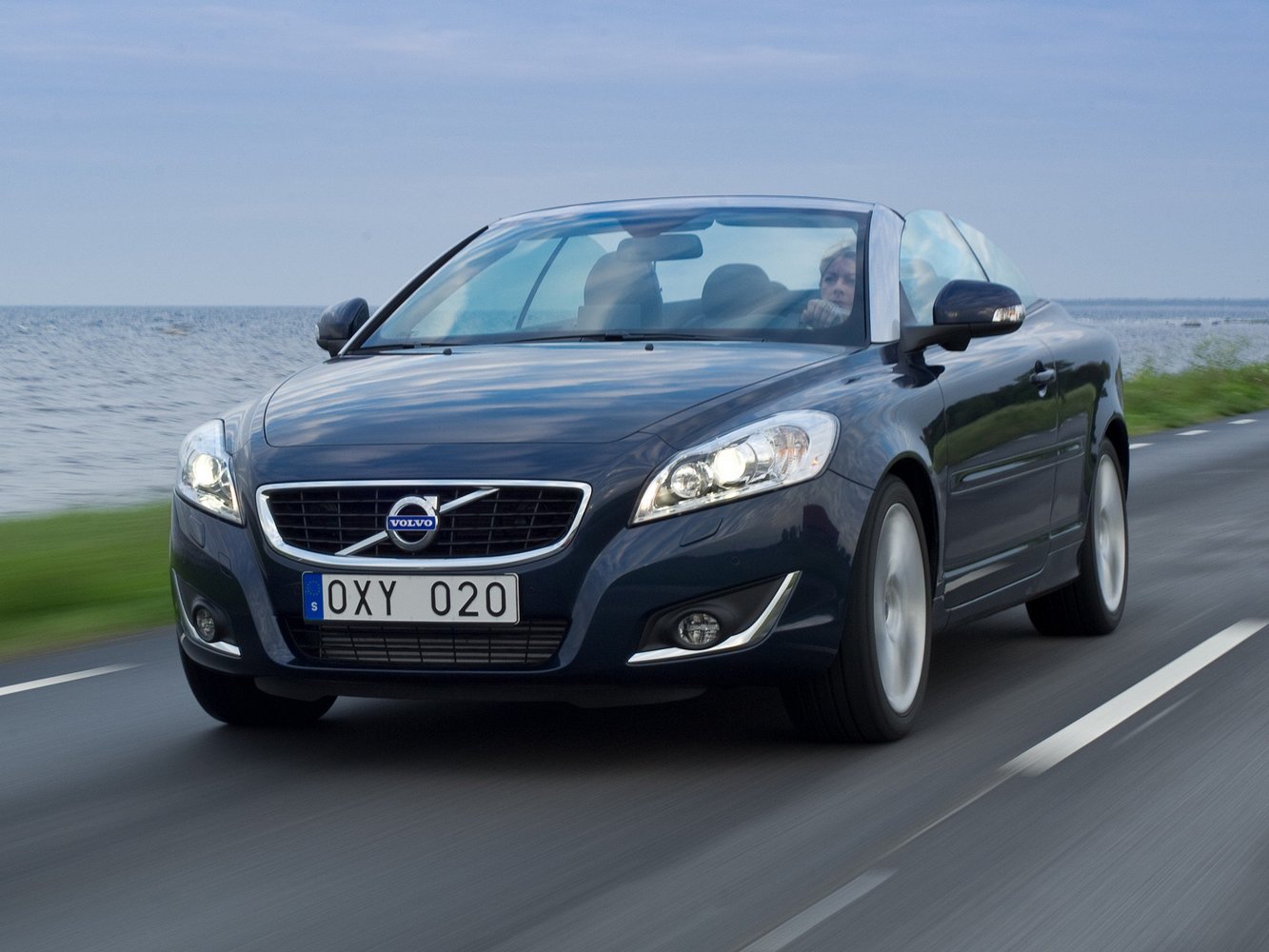 Volvo C70 2010 - 2013
